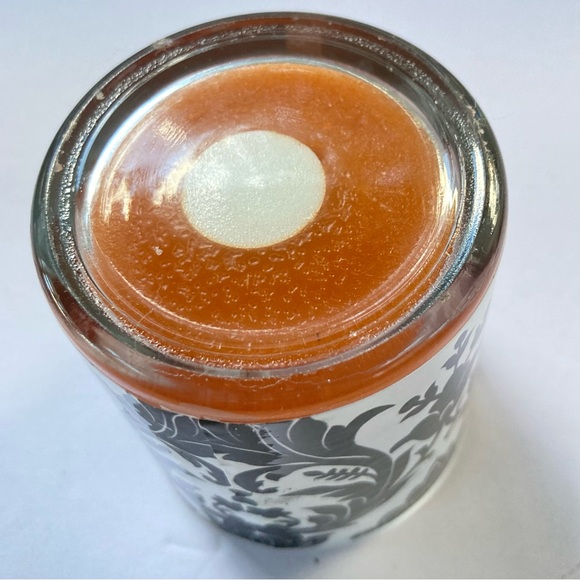 Pumpkin Spice LIVE LAUGH LOVE Paisley Gold Black White Design Candle 6 oz - Picture 6 of 11